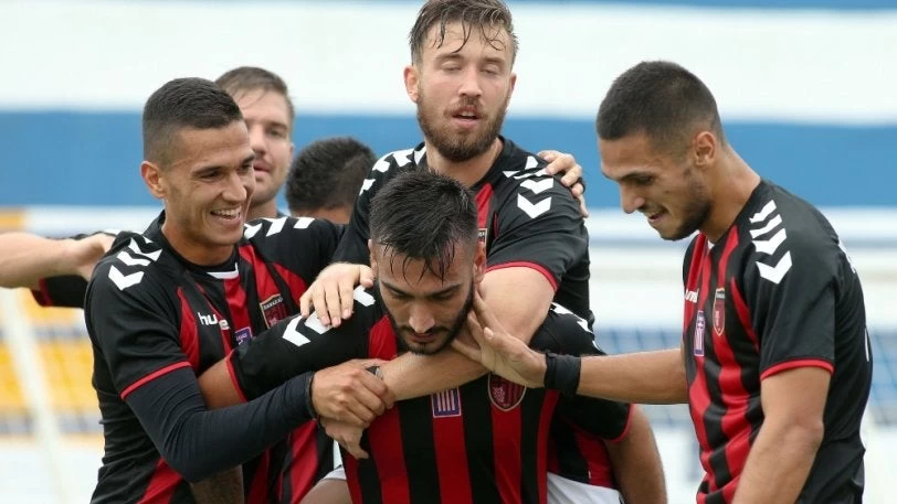 Κύπελλο Ελλάδας: «Ντου» οπαδών στη Νίκαια στη λήξη της αναμέτρησης! -Εικόνα